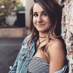 Meet your Posher, Emma